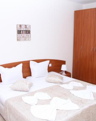 CAPUCCINO GUEST APARTMENTS - FREE PARKING and Wi-Fi