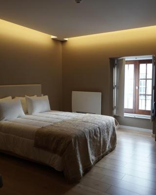 Feira Hostel & Suites