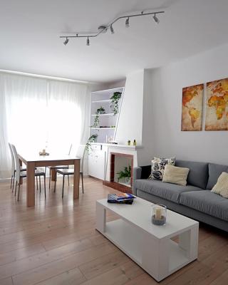 Sunny Apartment Central Sitges