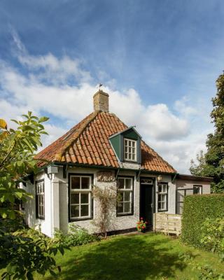 Cottage in Nes-Ameland near Coastline