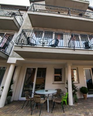 Villa Lamar