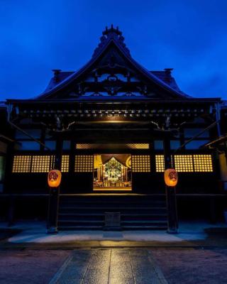 Temple Hotel Takayama Zenkoji