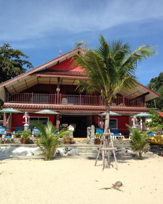 ซี บรีส เฮาส์, หาดในเพลา