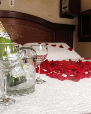 Motel Piramides De Cristal