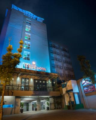 Maple Hotel Grogol