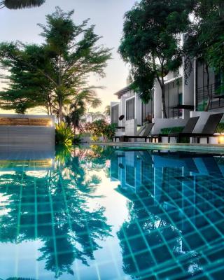 The Pool Residence