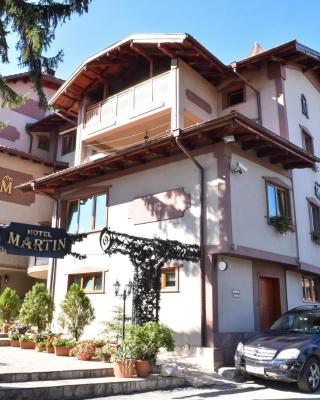 Martin Club Hotel