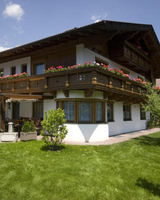 Ferienwohnungen Haus Schett