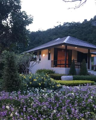 Khaokhab Lodge