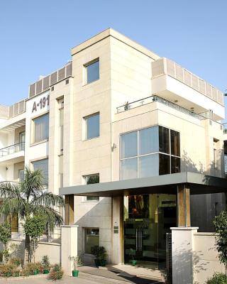 Inde Hotel Vista Woods Huda City Centre, Gurgaon