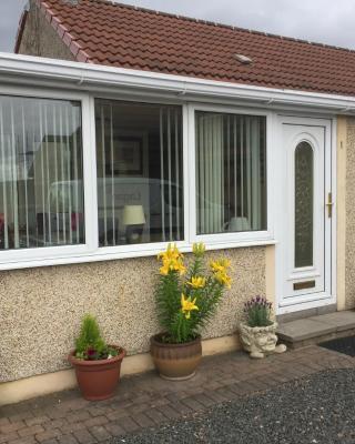 Honeysuckle-Peaceful Scottish Cottage with Hot Tub