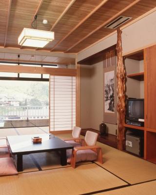 Yuttarino-Sato Inaka