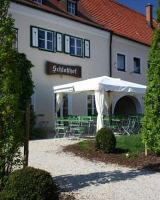 Schlosshof anno 1743