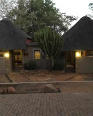 Mabalingwe Elephant Lodge