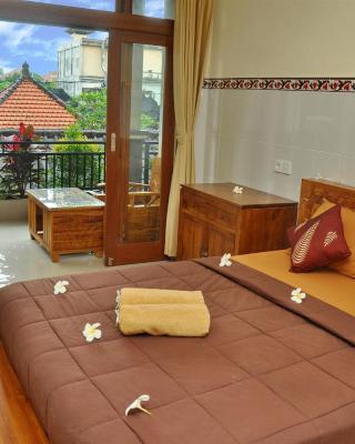 Mira Family Homestay