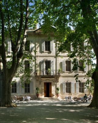 Hotel Château Des Alpilles