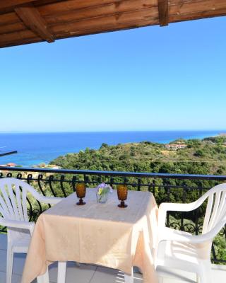 Fiore Hill Sea View Studios