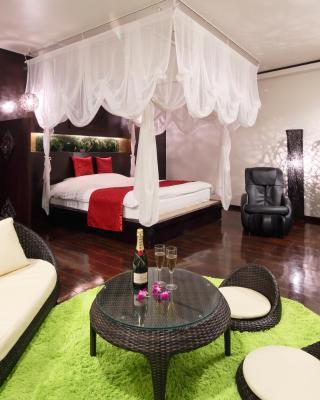 Hotel The Lotus Bali (Adult Only)