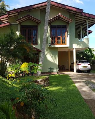 Arana Bungalow