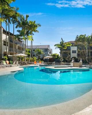 Noosa Beach Apartment on HASTING ST French quarter resort.Noosa Heads