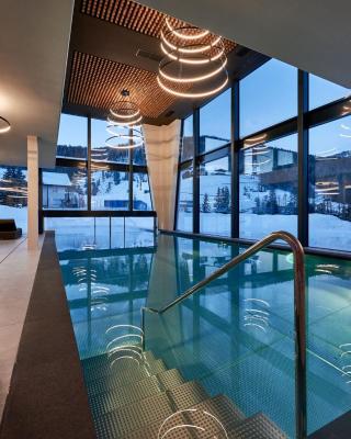 Hotel Stoeres - Active wellbeing