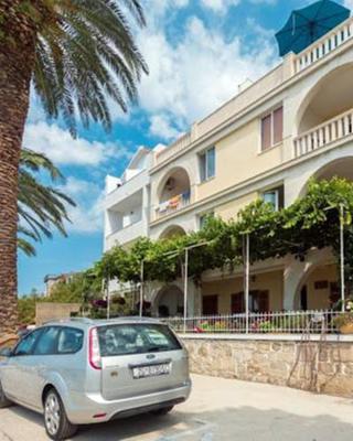 Apartments Pansion Franka
