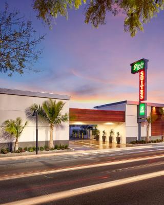 Studio Inn & Suites at Promenade Downey