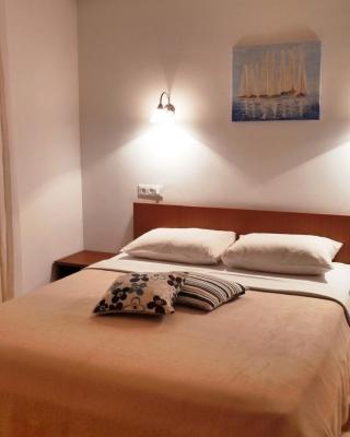 Nice Apartment & Room in Cavtat