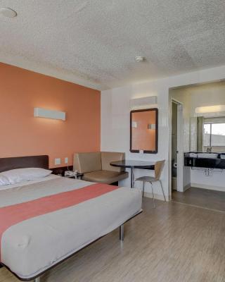 Motel 6-San Antonio, TX - Fort Sam Houston
