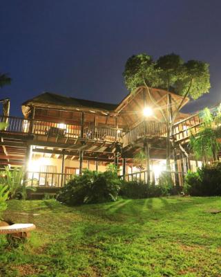 Ndiza Lodge and Cabanas