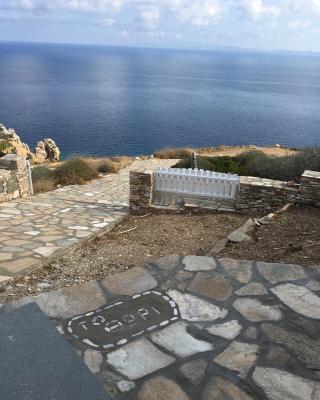 Villa Thori at Poulati Sifnos