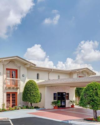 Travelodge by Wyndham North Richland Hills/Dallas/Ft Worth