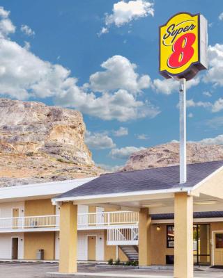 Super 8 by Wyndham Wendover