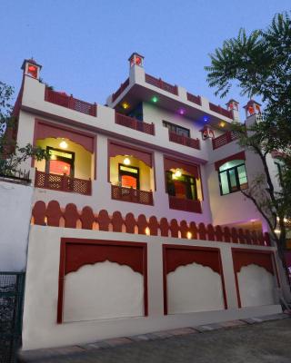 Taj Haveli Hotel Agra - Walkable Distance From Taj Mahal