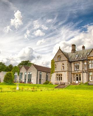 YHA Castleton Losehill Hall