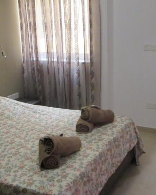 Carina Court Apartment