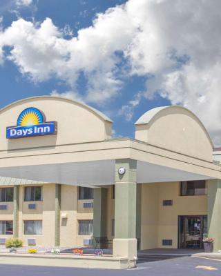 Days Inn by Wyndham Portage