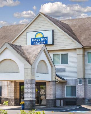 Days Inn & Suites by Wyndham Vancouver