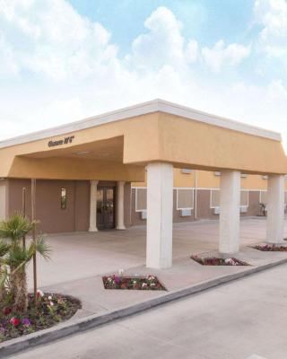 Days Inn by Wyndham Indio