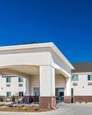 Days Inn & Suites by Wyndham El Dorado