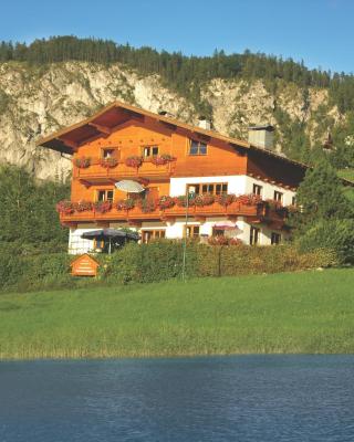 Haus Seeblick am See