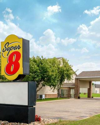 Super 8 by Wyndham Beresford