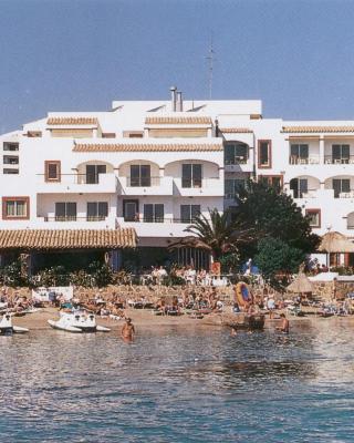 Apartamentos Playa Es Cana