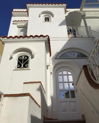 To Be Capri