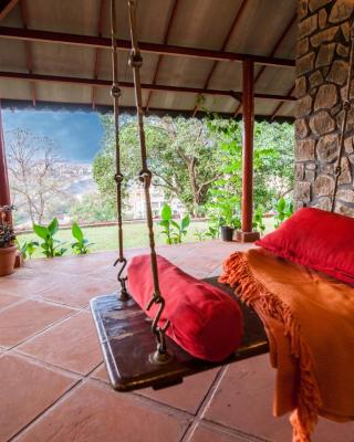 Cosy Homestay by StayVista - A Tranquil Retreat on Cloud 9
