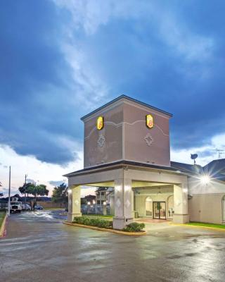 Super 8 Dallas East Near Fair Park Downtown
