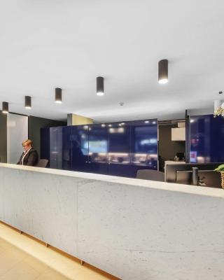 Belconnen Way Hotel & Serviced Apartments