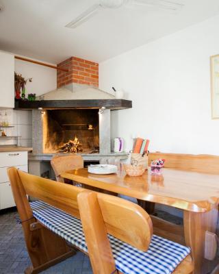 Apartments and Rooms Marino