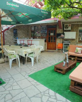 Guesthouse Adi