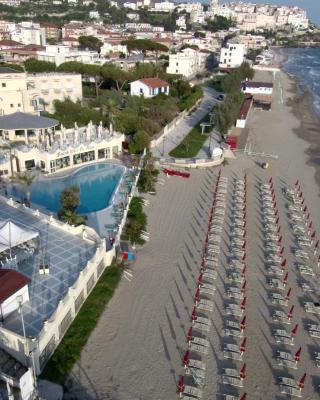 Hotel La Playa